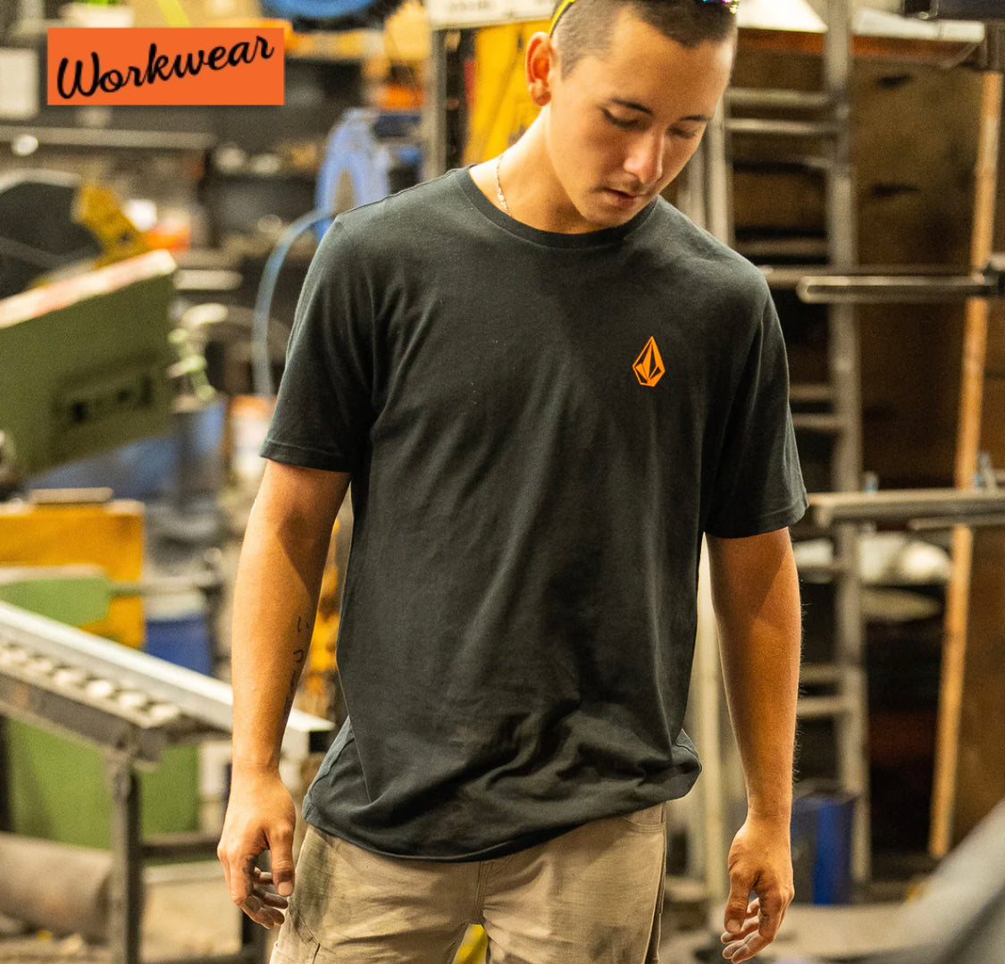 VOLCOM Workwear | Short Sleeve Tech Tee - Black